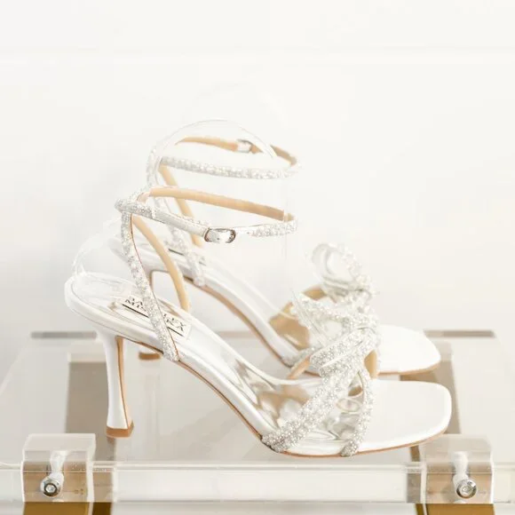 Badgley Mischka Effie White Satin Heels 8.5 Bow Women's Ankle Strap Sandal - Picture 8 of 16